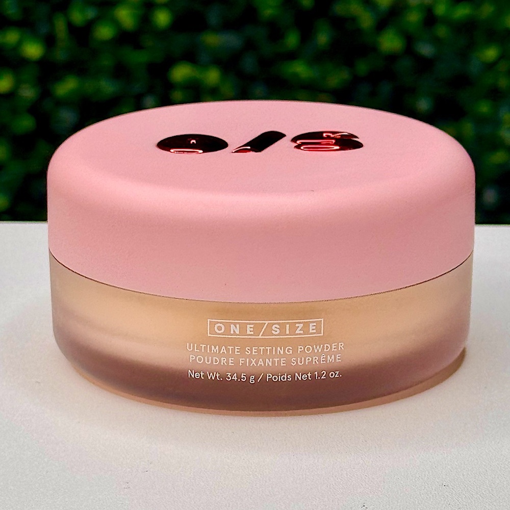 ONE/SIZE Ultra Peach Ultimate Blurring Setting Powder
(NEW)